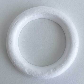 Picture of 25 cm diameter polystyrene craft ring