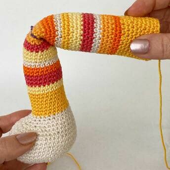 Picture Fig 24 - completed bendable knee from side