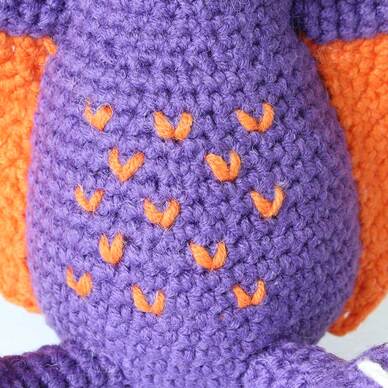 Picture of crochet bat belly detail