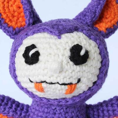 Picture of crochet bat - facial details