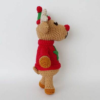 Picture of Crochet reindeer from right