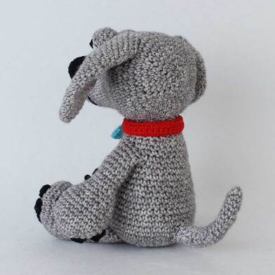 Picture of Crochet Dog - back left view