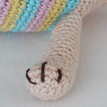 Picture of Arm for Crochet Easter egg Bunny with embroidered claws