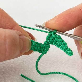Picture of Crochet Elf Collar - Fig 10