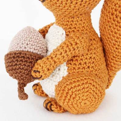 Picture of crochet squirrel arm detail