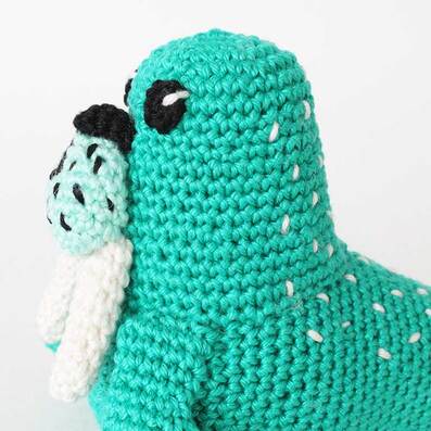 Picture of amigurumi Walrus face from side