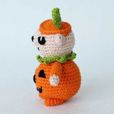 Picture of Crochet Pumpkin - left side