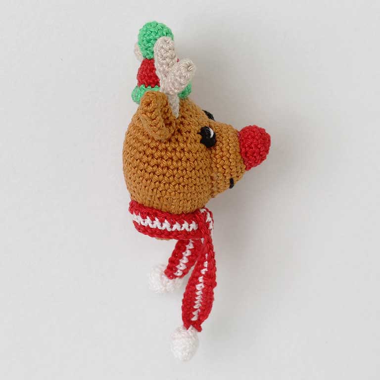 Picture of crochet reindeer head - right side